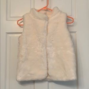 Girls faux fur vest